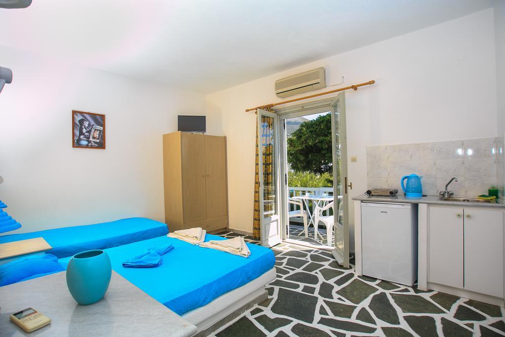 Ampeli Apartments Páros 객실 사진